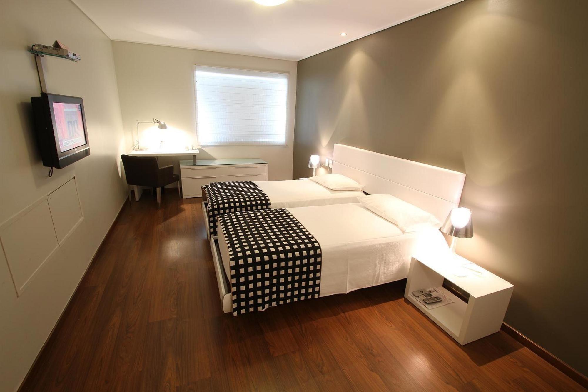 Regency Golf - Hotel Urbano Montevideo Buitenkant foto