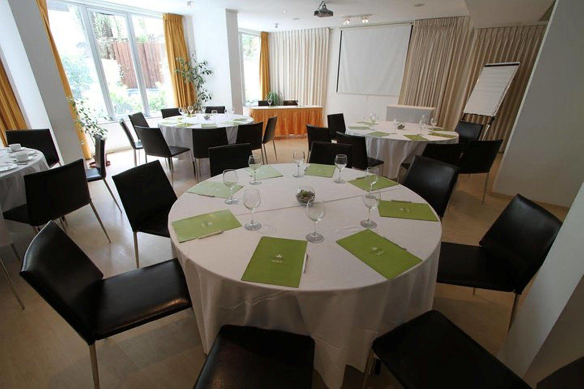 Regency Golf - Hotel Urbano Montevideo Buitenkant foto
