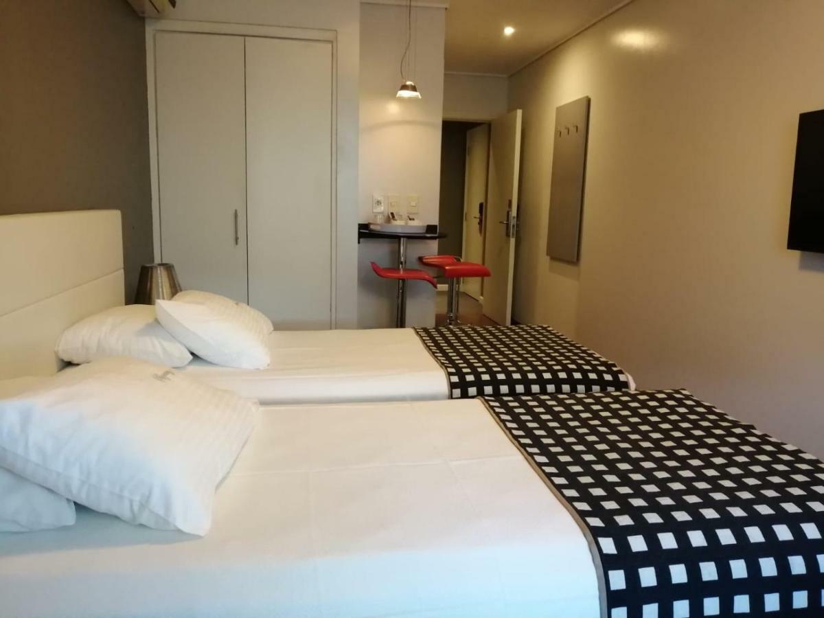 Regency Golf - Hotel Urbano Montevideo Buitenkant foto